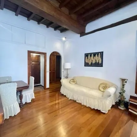 Gens Iulia Luxury Appartament * Rome